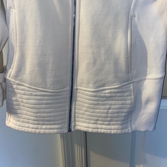 lululemon jacket - size: 10 NWOT - Picture 3 of 9
